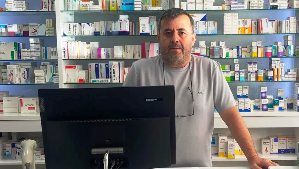 Eczacı Özbek: Sıkıntıyı iliklerimize kadar hissediyoruz!