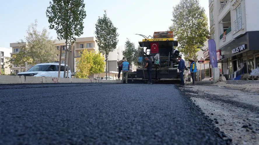 Adıyaman Belediyesi Asfalt Çalışmalarını Aralıksız Sürdürüyor