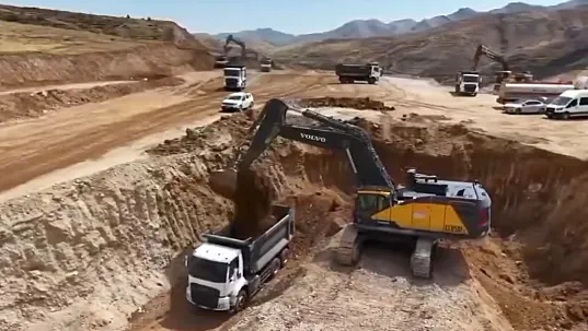 Adıyaman-Çelikhan Yolunda Çalışmalar Hızla İlerliyor