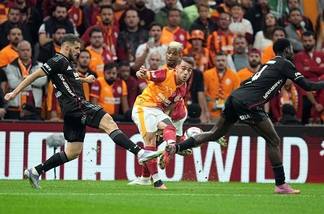 Devler puanları paylaştı: Galatasaray 1-1 Beşiktaş
