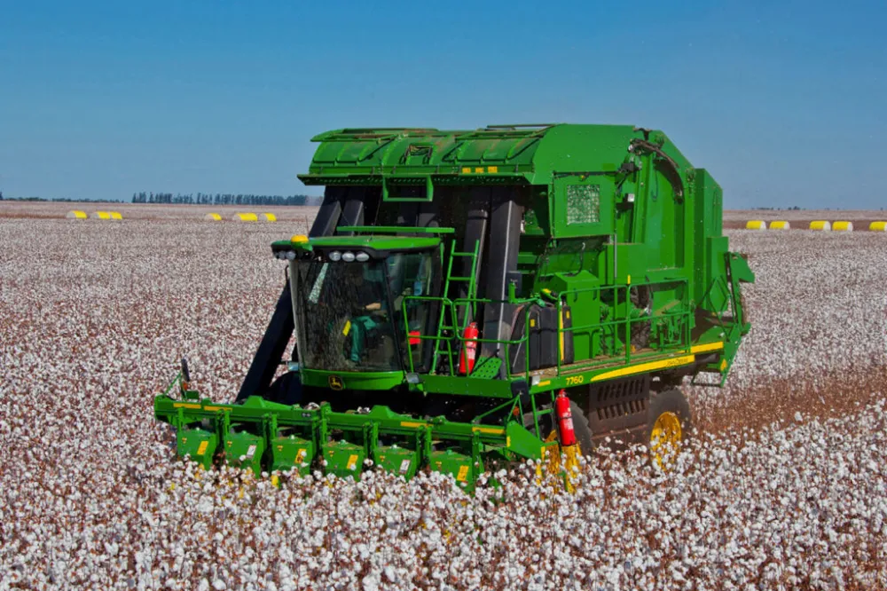 Pamuk Toplama Makinesine kapılan genç hayatını kaybetti.