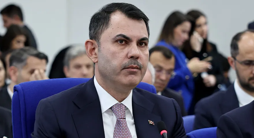 Bakan Kurum: Depremi Siyasi Malzeme Yapmayın, Türkiye Destan Yazdı