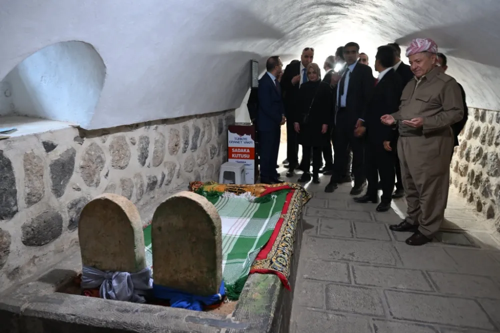 KDP Lideri Mesut Barzani’den Cizre’de Tarihî Mekanlara Ziyaret