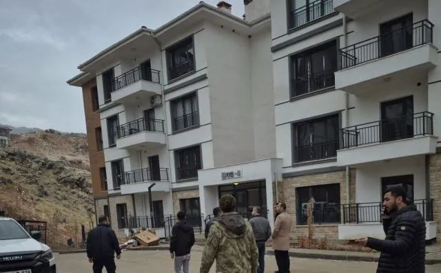 Gerger TOKİ’deki Doğalgaz Sorunu Sonrası İl Müdürü Ergezen Bölgeye Gitti