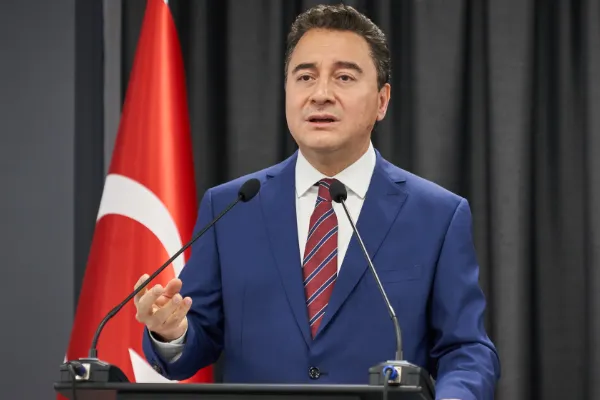 Babacan: Türkiye AK Parti