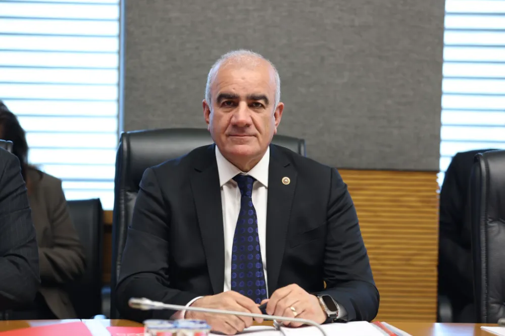 Milletvekili Özhan, “Anneler, hayat yolculuğumuzun en güçlü rehberleridir”