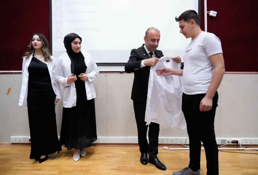 Eczacılık Fakültesinde Beyaz Önlük Heyecanı Yaşandı
