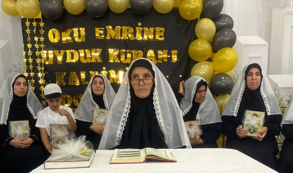 Hanım Özbek Kur’un Kursunda hatim duası etkinliği düzenlendi
