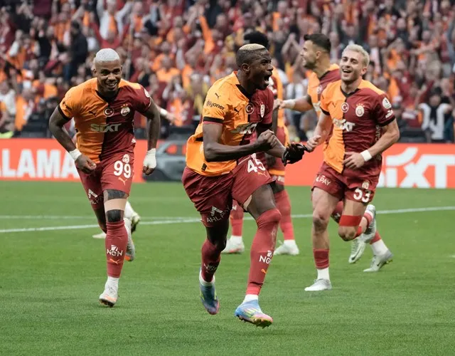 Galatasaray,Türkiye’nin ilk 5 yıldızlı takımı oldu.