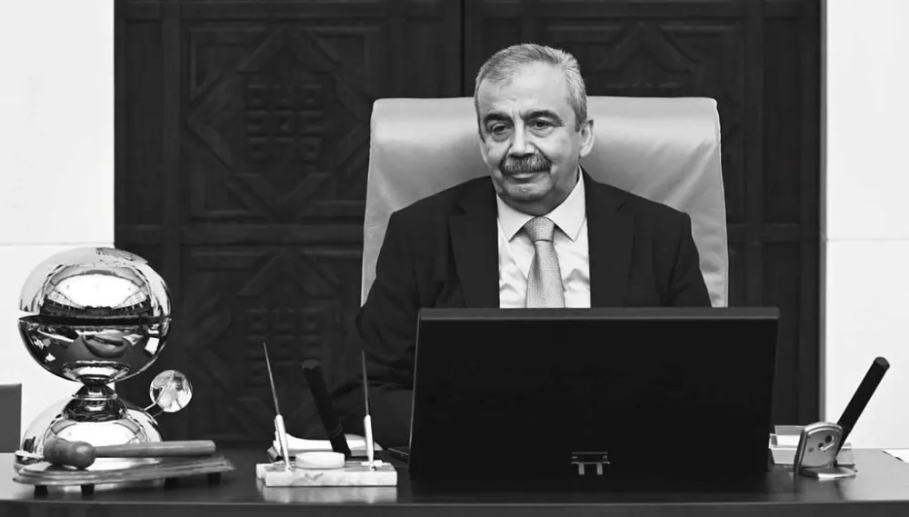 Sırrı Süreyya Önder Yaşam Mücadelesini Kaybetti
