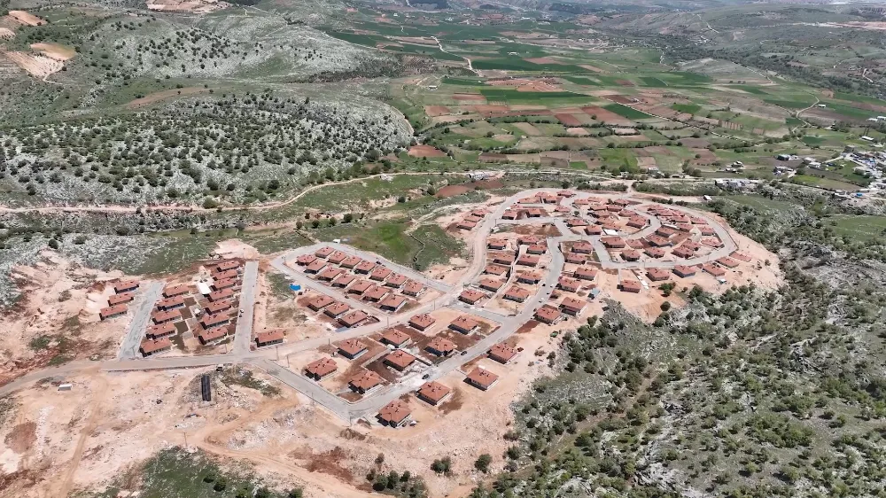 Zey Köyü köyü yeniden inşa edildi