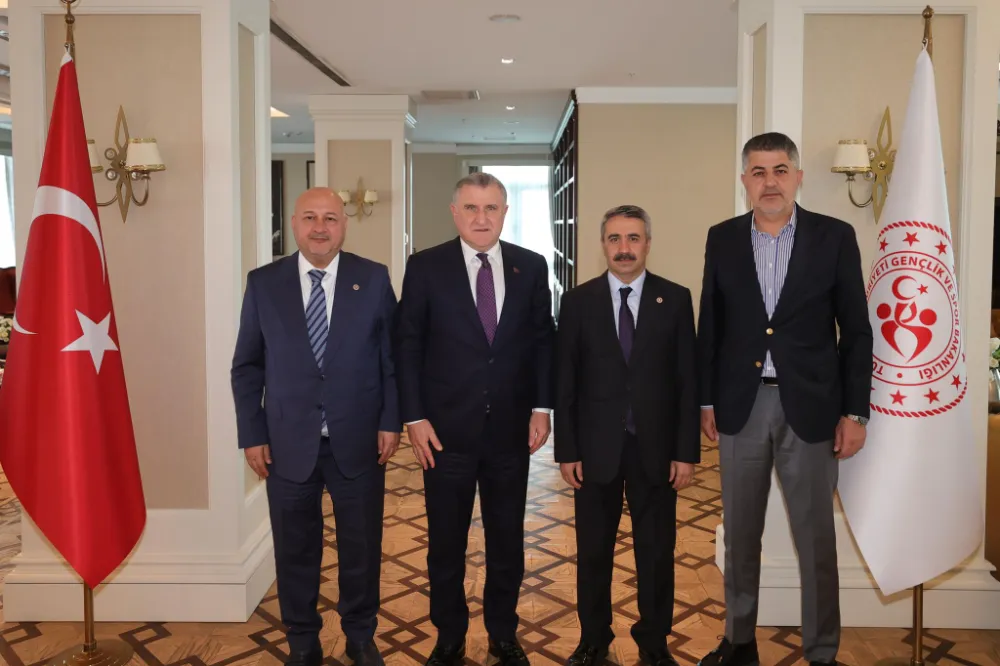 Milletvekillleri,Gençlik ve Spor Bakanı Osman Aşkın Bak