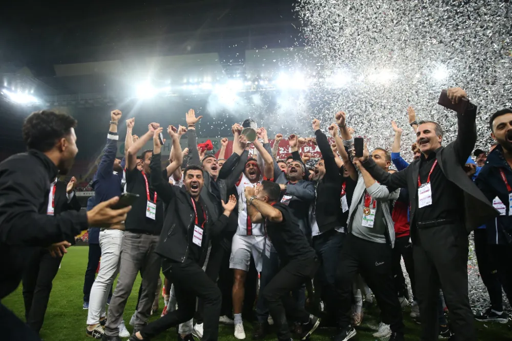 Van Spor, 1. Ligde