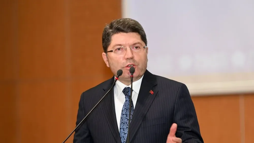 Bakan Tunç:Bir yıl ceza alan 18 gün cezaevinde kalacak