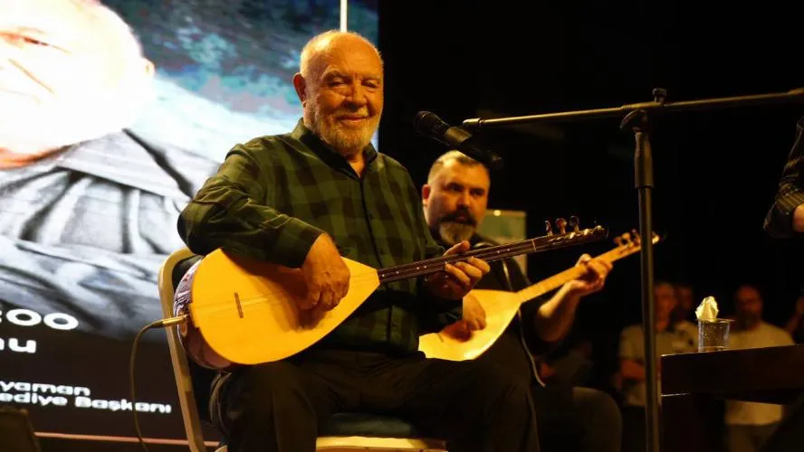 Musa Eroğlu’ndan Adıyaman’da unutulmaz konser