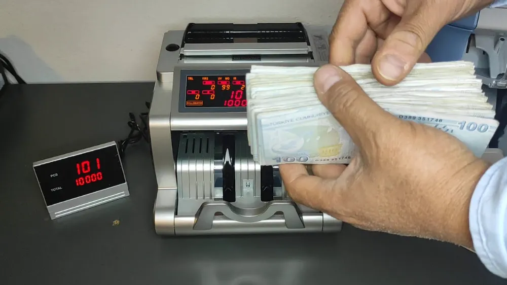 Ücret ödemelerinde banka zorunluluğu geldi