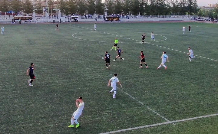 DBB Erkek Futbol Takımı liderliğini sürdürüyor