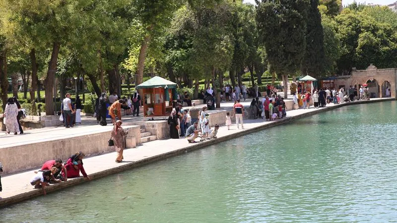 Şanlıurfa’da Termometreler 52 dereceyi gösterdi