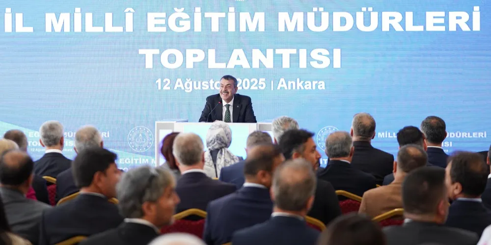 Eğitimde tek tip kıyafete dönüş 