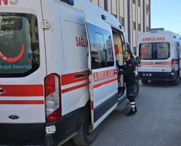 Olaya giden polis aracı kaza yaptı: 4’ü polis 5 yaralı