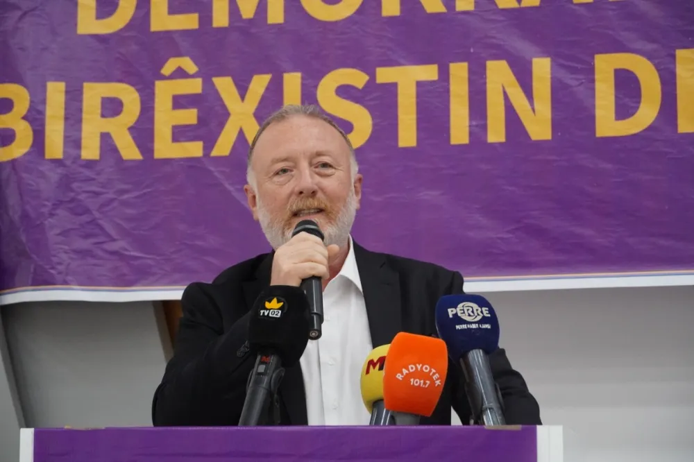 Temelli: Silahlar sustu, şimdi siyaset konuşmalı