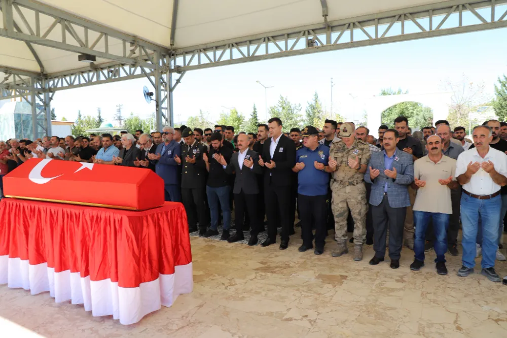 İntihar eden asker son yolculuğuna uğurlandı