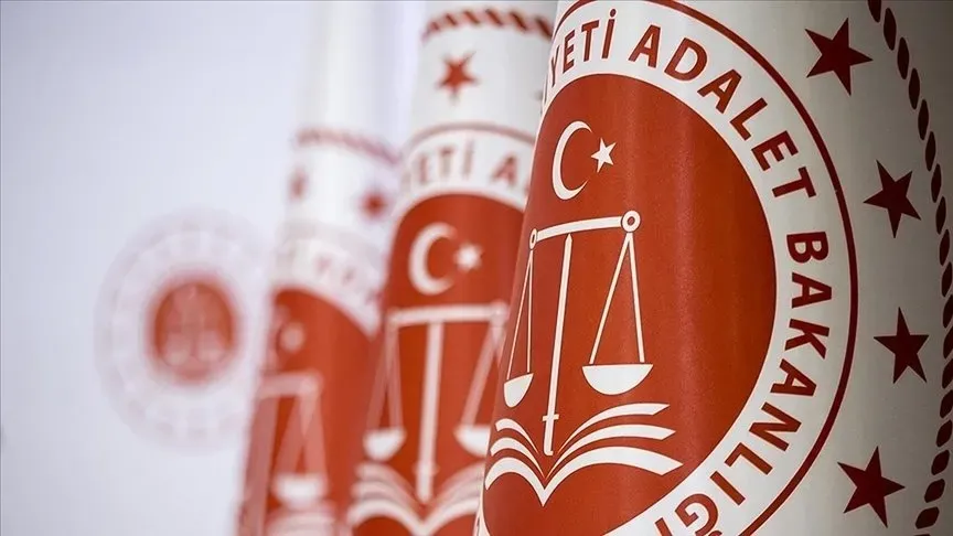 1084 hâkim ve savcının görev yeri değişti
