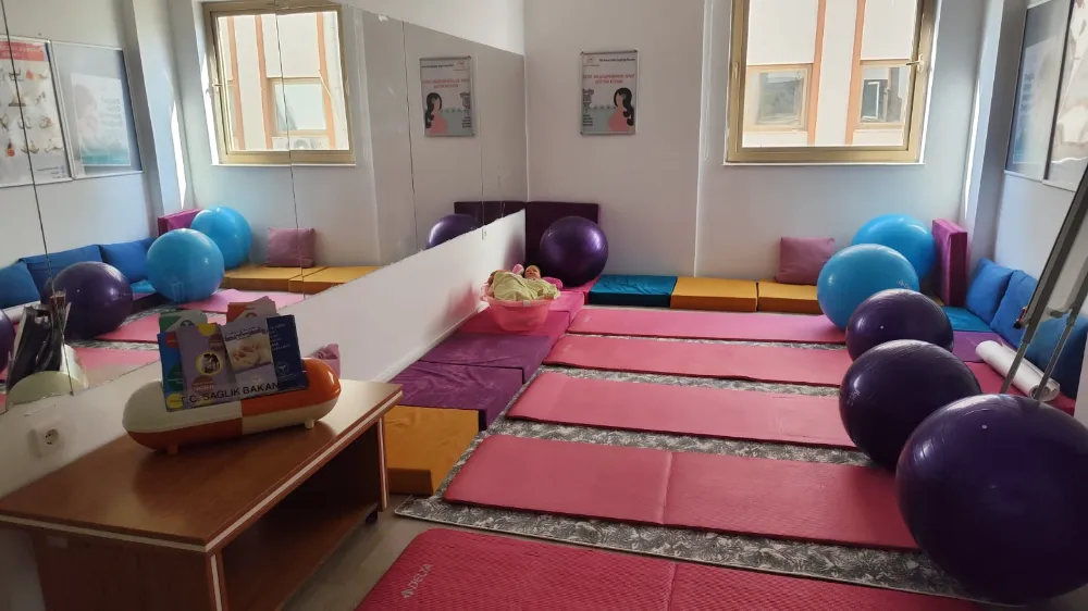 Kahta Devlet Hastanesi Gebe Okulu Eğitimlerine Başladı.