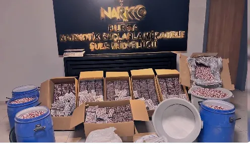 Bursa’da uyuşturucu tacirlerine darbe