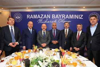 Adıyaman’da Protokol ve Vatandaşlar Bayramlaştı