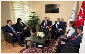 Siyasi Partiler Arasında Bayram Mesaisi