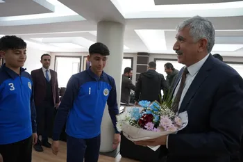 Yavuz Selim Ortaokulu Yıldız Erkek Futbol Takımı Türkiye Yarı Finallerinde